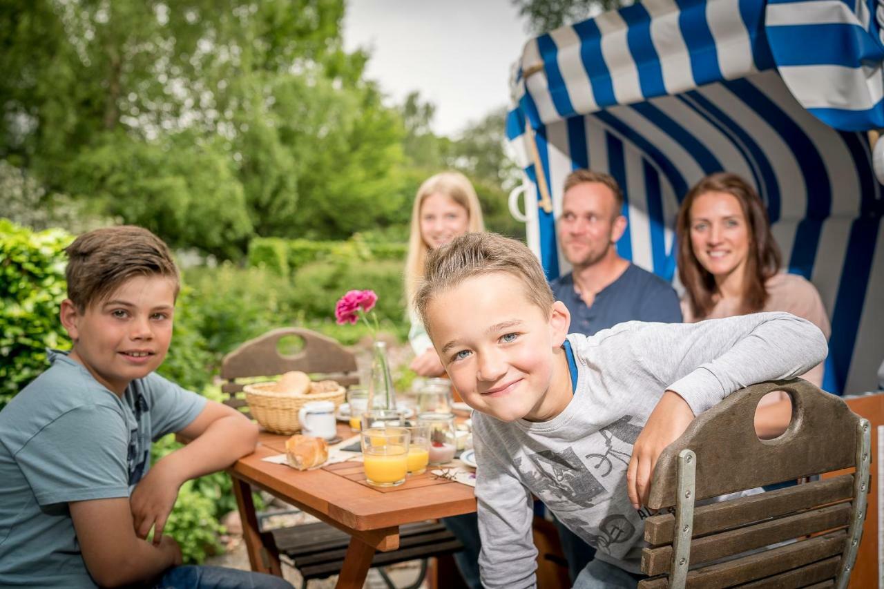 Aparthotel Ruegener Ferienhaeuser Am Hochufer Goehren  Zewnętrze zdjęcie